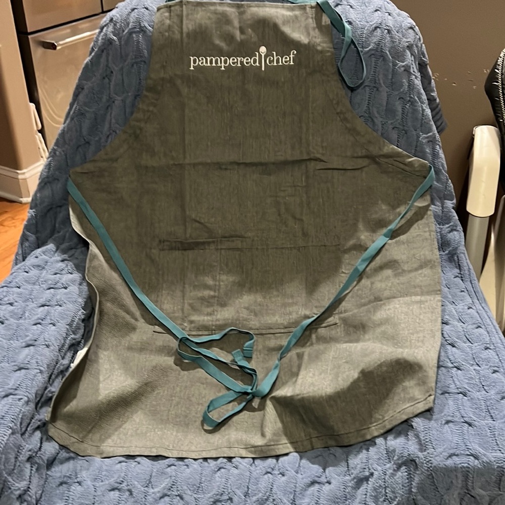 Pampered Chef Apron